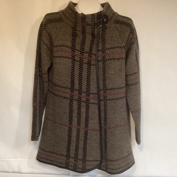 Charlie B Made in Italy Sweater jacket with open bottom Women’s size XL - Picture 1 of 9